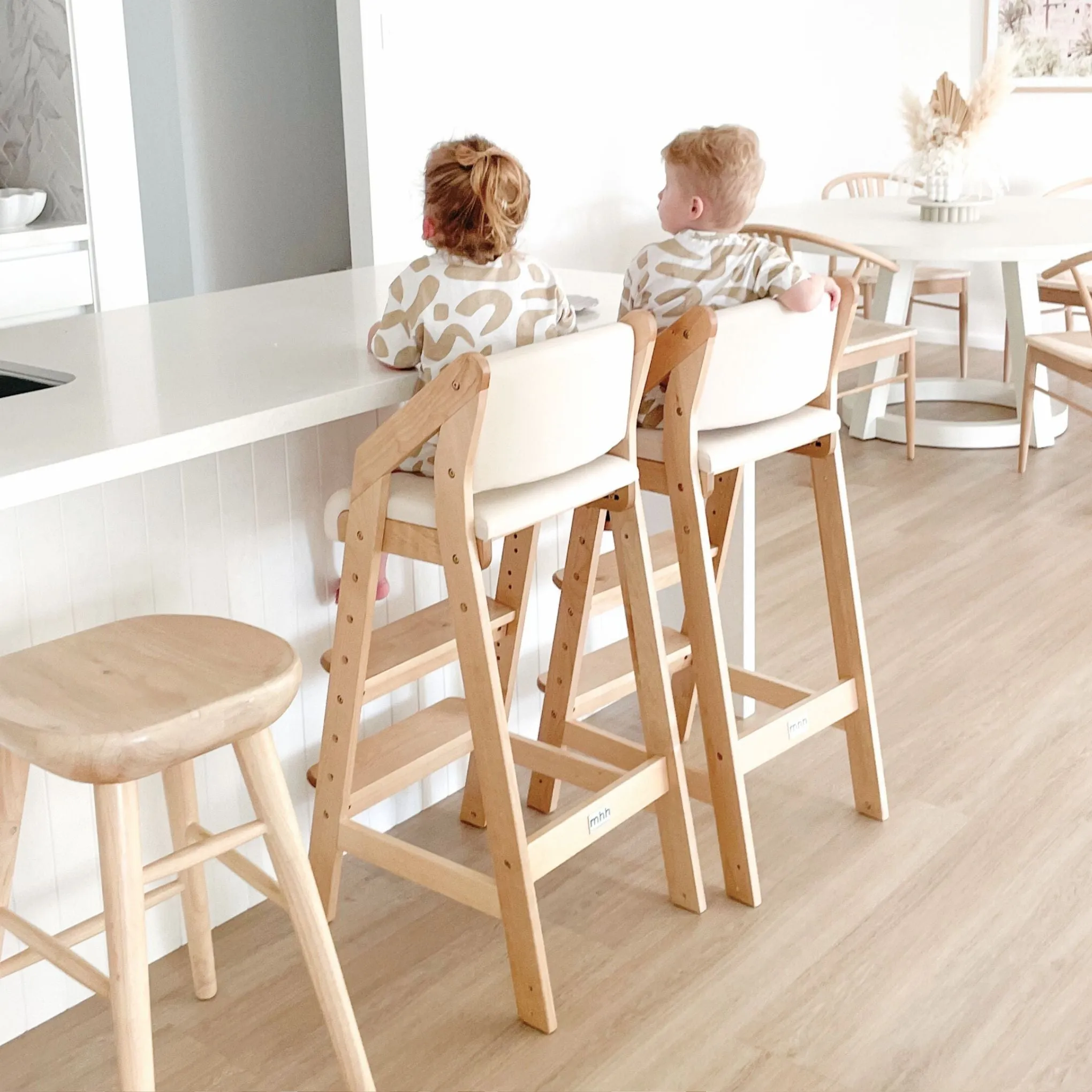 Dine and Grow TODDLER ISLAND CHAIR - White & Varnish