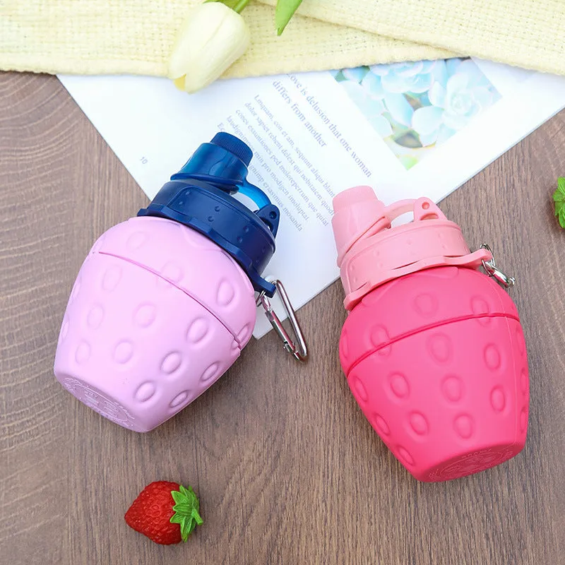 New Product Platinum Silicone Folding Children's Sports Water Bottle Strawberry Telescopic Water Bottle Water Bottle